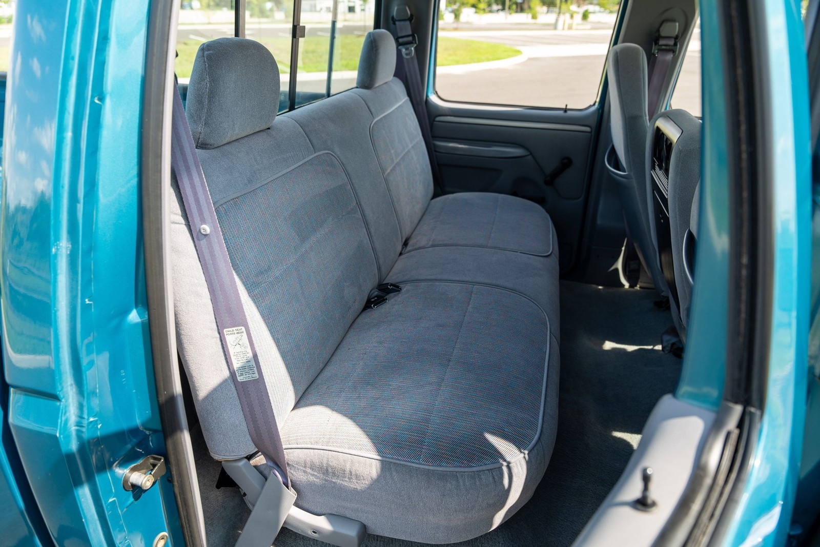 Ford-F-350-1994-Pickup-Truck-26