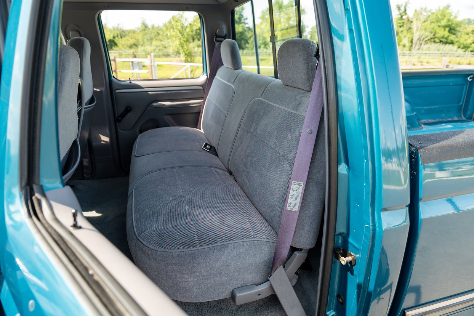 Ford-F-350-1994-Pickup-Truck-31