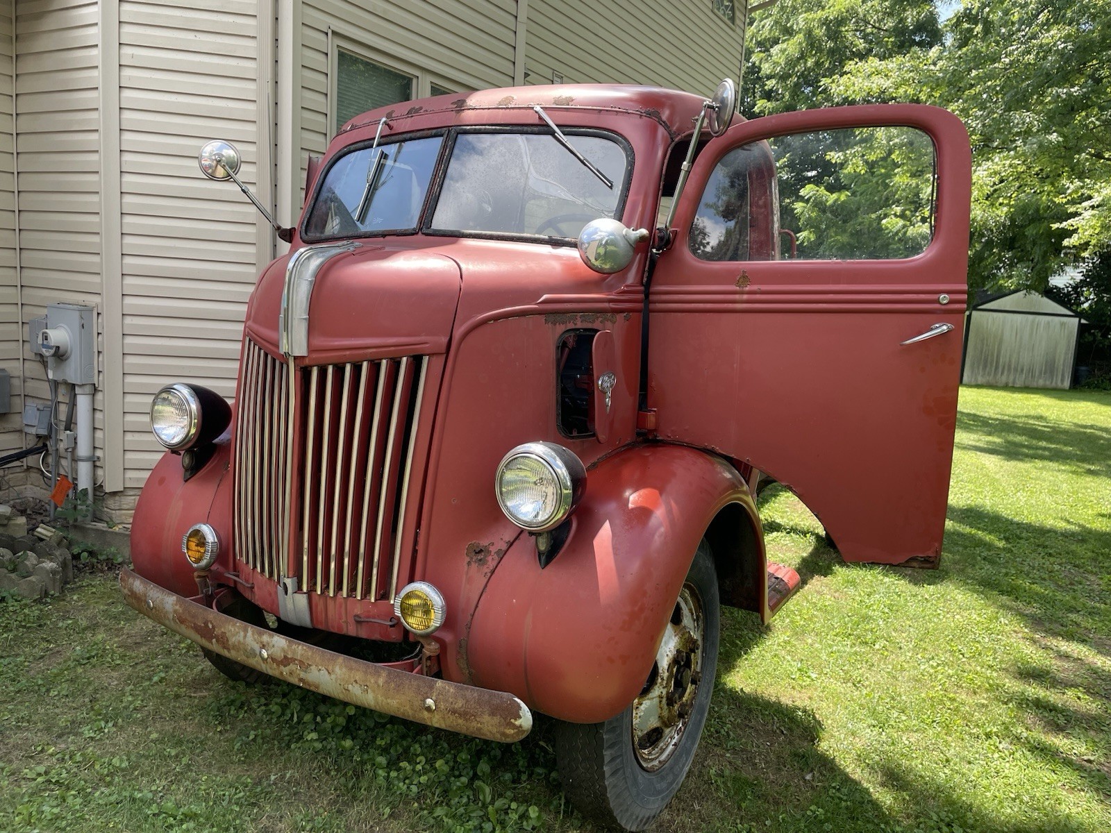 Ford-F-550-1941-Cab-Chassis-4