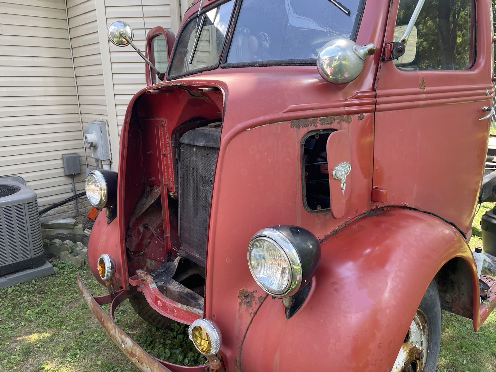 Ford-F-550-1941-Cab-Chassis-8