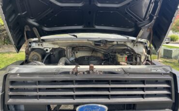 Ford-F-700-1988-10