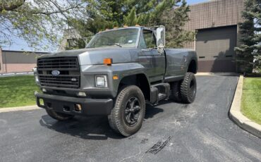 Ford-F-700-1988