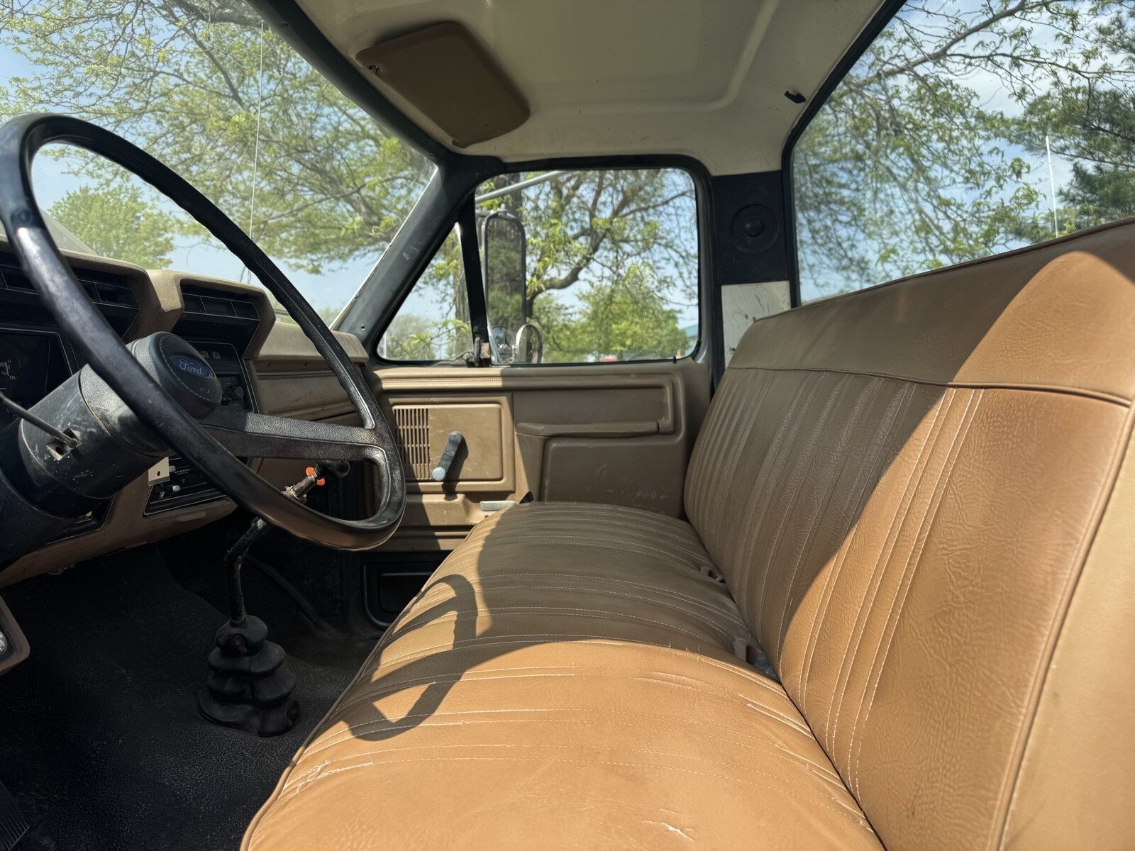 Ford-F-700-1988-7