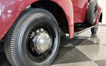 Ford-F1-1946-Maroon-5