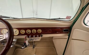 Ford-F1-1947-Medium-Green-Ivory-4