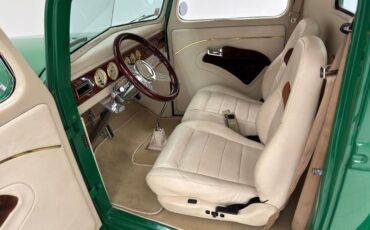 Ford-F1-1947-Medium-Green-Ivory-40