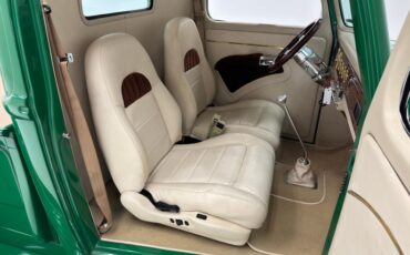 Ford-F1-1947-Medium-Green-Ivory-41