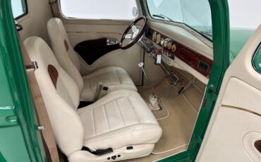 Ford-F1-1947-Medium-Green-Ivory-42