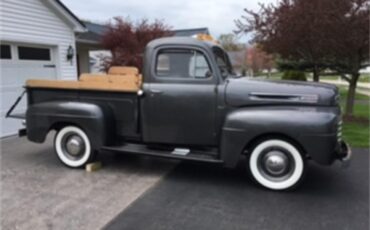 Ford-F1-1948-Gray-Redwhite-10
