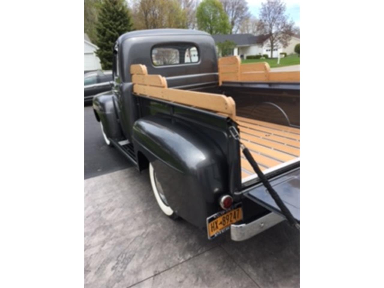 Ford-F1-1948-Gray-Redwhite-12
