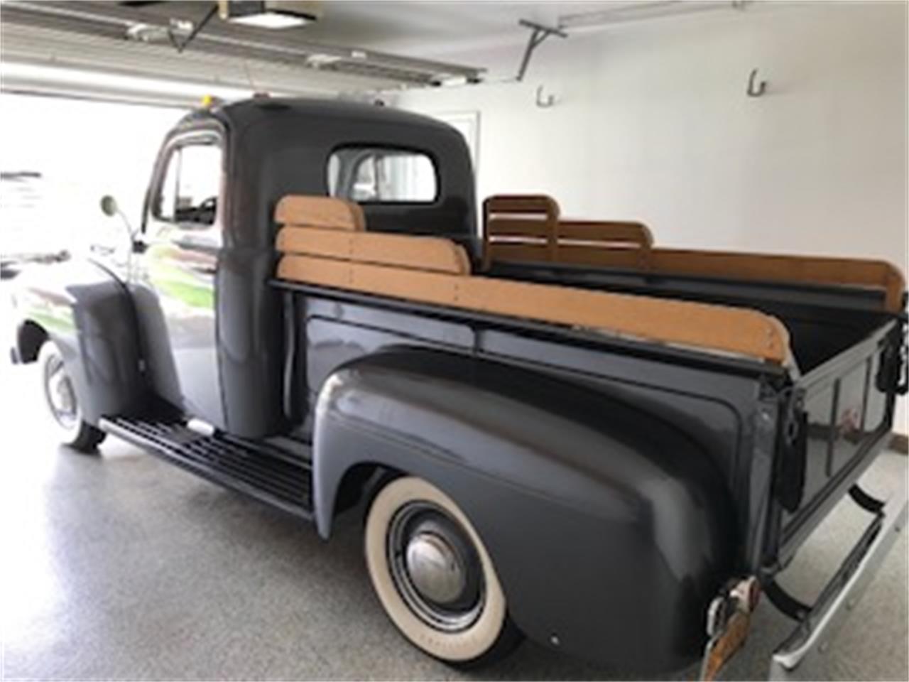 Ford-F1-1948-Gray-Redwhite-14