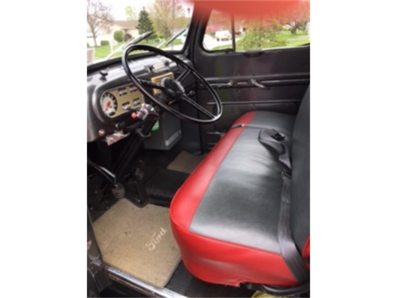 Ford-F1-1948-Gray-Redwhite-15