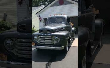 Ford-F1-1948-Gray-Redwhite