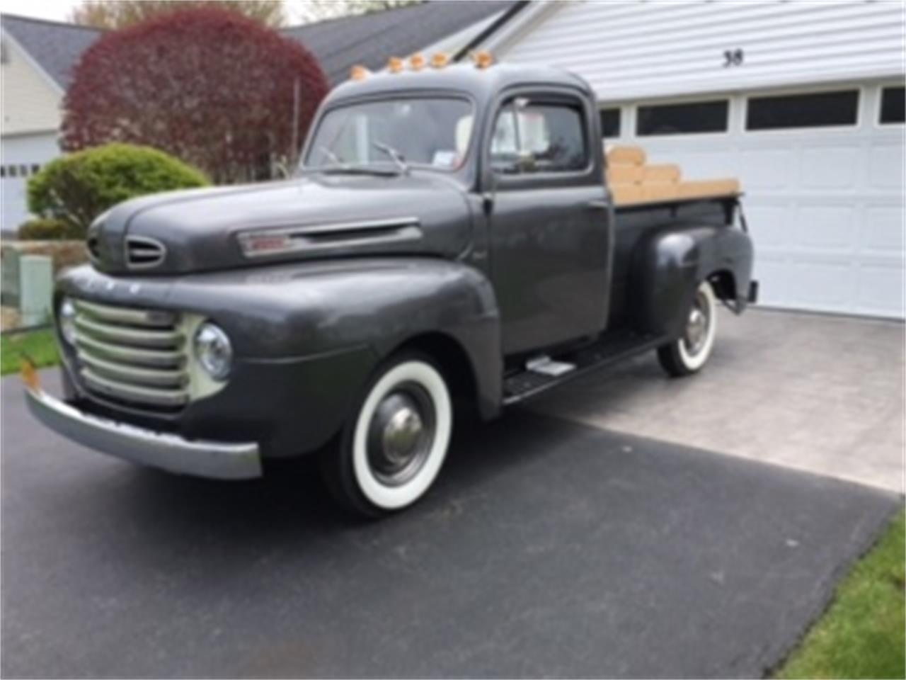 Ford-F1-1948-Gray-Redwhite-6