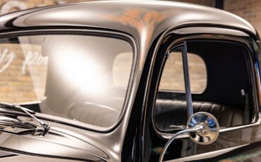 Ford-F1-1948-Pickup-Truck-15