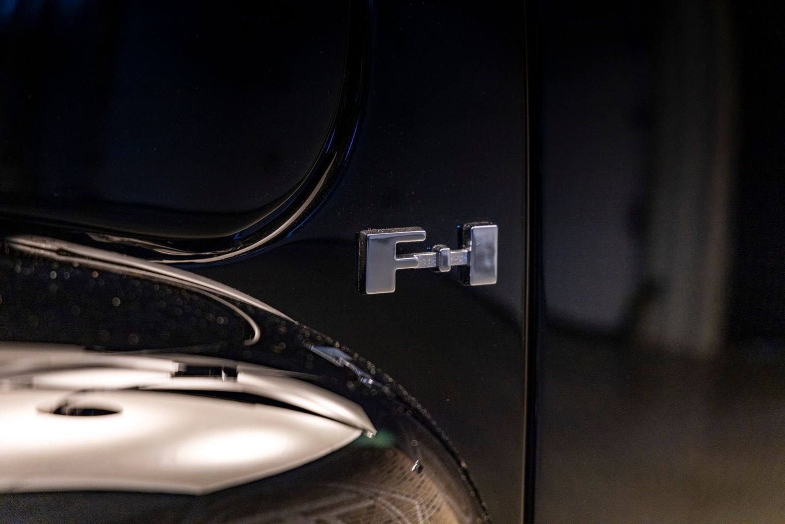 Ford-F1-1948-Pickup-Truck-18
