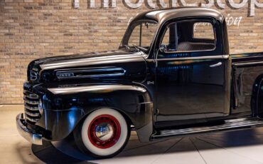 Ford-F1-1948-Pickup-Truck-2