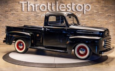 Ford-F1-1948-Pickup-Truck-4