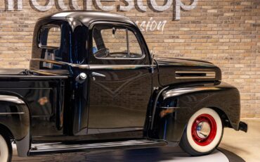 Ford-F1-1948-Pickup-Truck-8