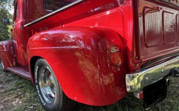 Ford-F1-1948-Red-1