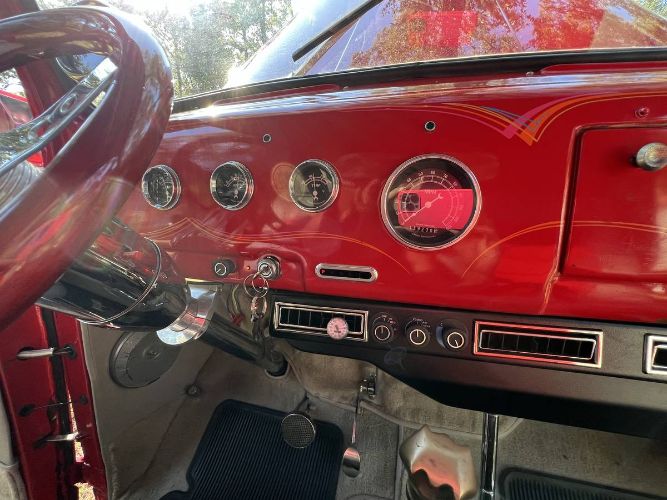Ford-F1-1948-Red-6