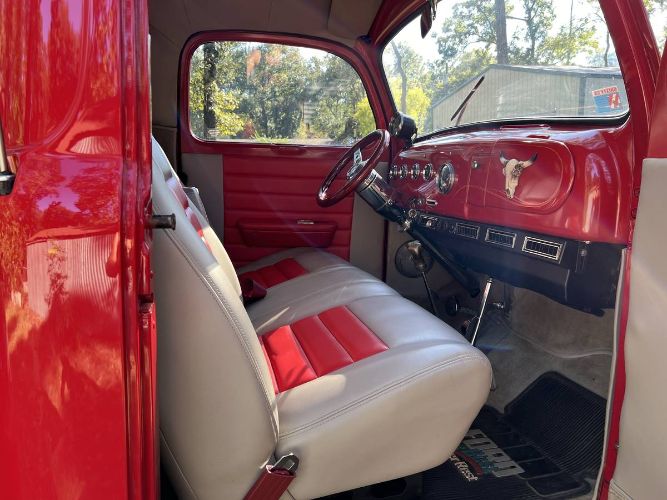Ford-F1-1948-Red-9