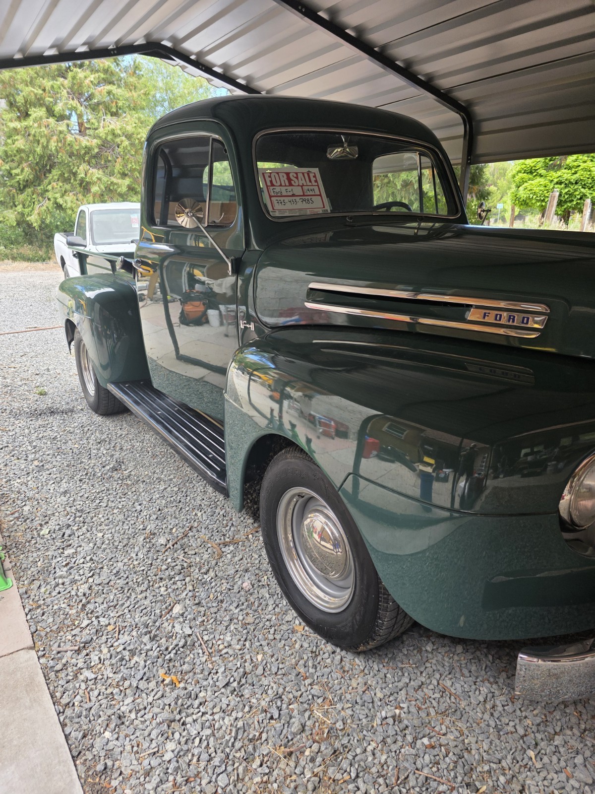 Ford-F1-1949-Standard-Cab-Pickup-1