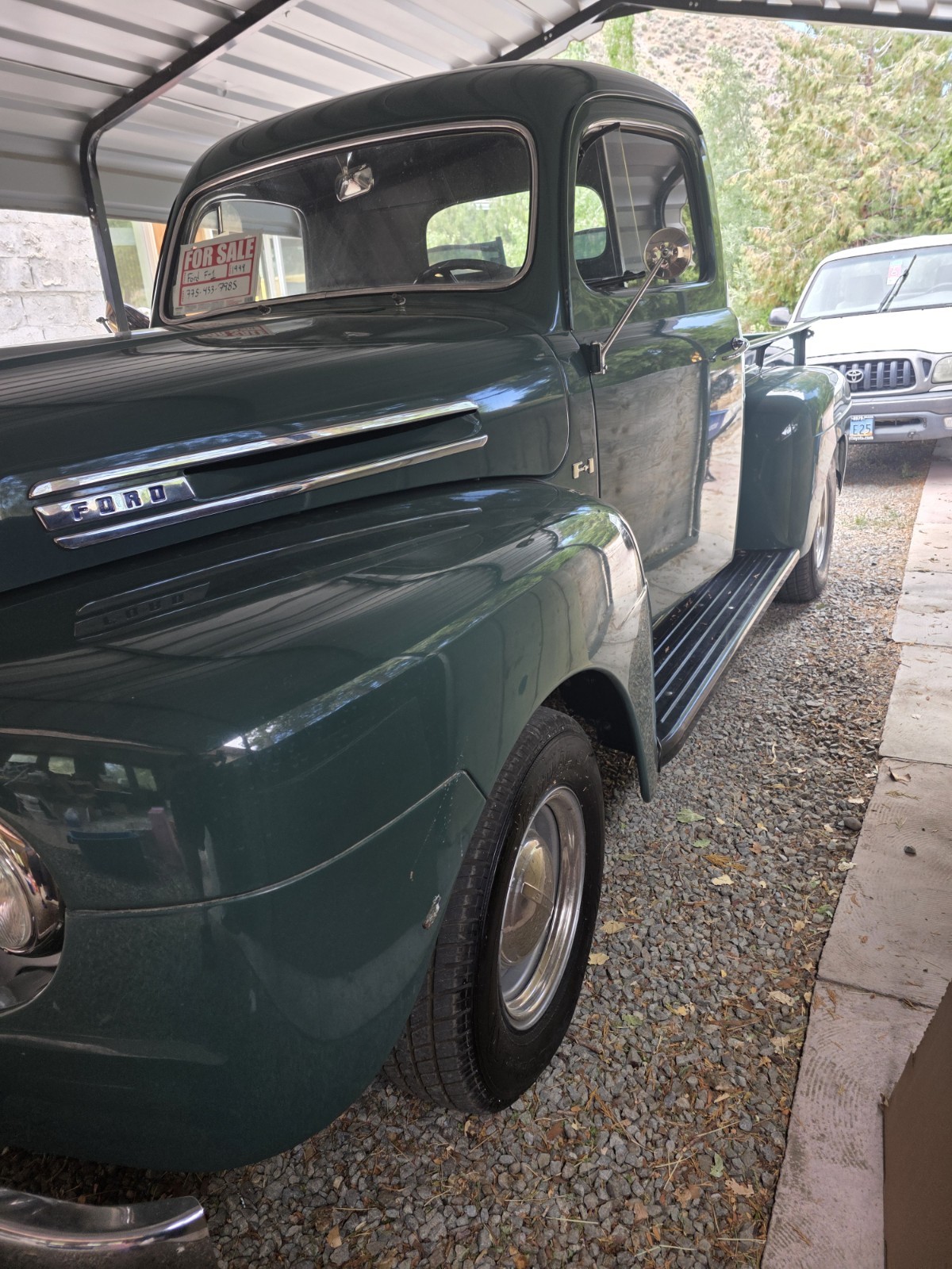 Ford-F1-1949-Standard-Cab-Pickup-2