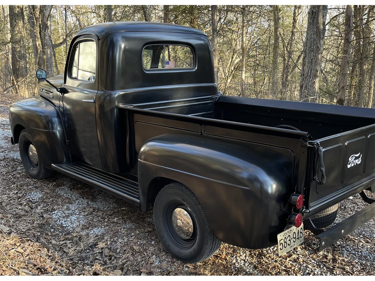 Ford-F1-1949-black-brown-12