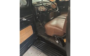 Ford-F1-1949-black-brown-16