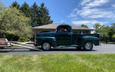 Ford-F1-1950-Emerald-Green-Burgundy-10