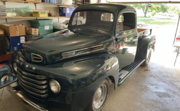 Ford-F1-1950-Emerald-Green-Burgundy-3