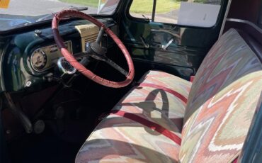 Ford-F1-1950-Emerald-Green-Burgundy-4