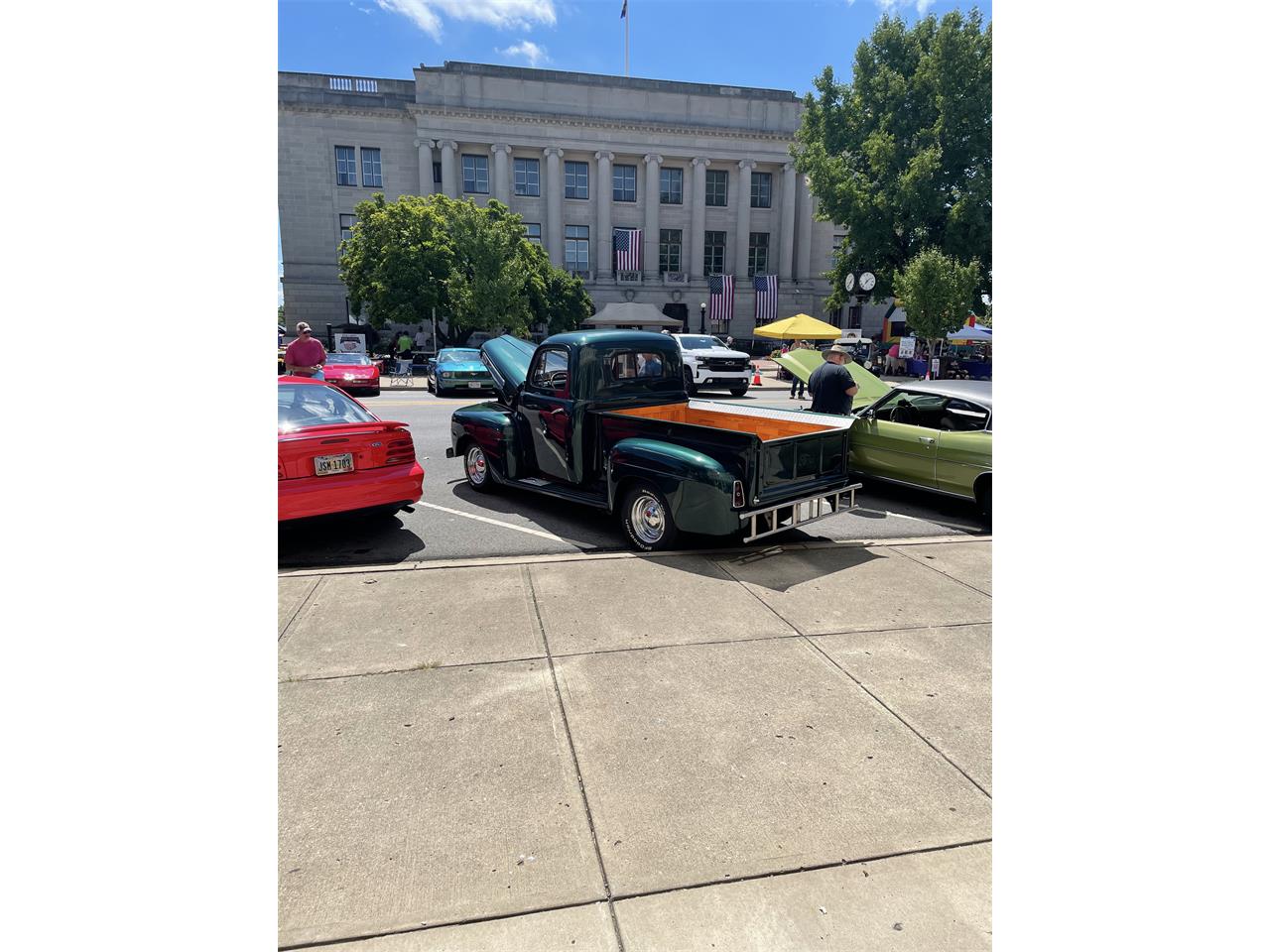Ford-F1-1950-Emerald-Green-Burgundy-6