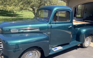 Ford-F1-1950-Emerald-Green-Burgundy-7