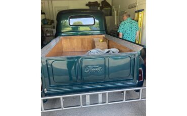 Ford-F1-1950-Emerald-Green-Burgundy-9