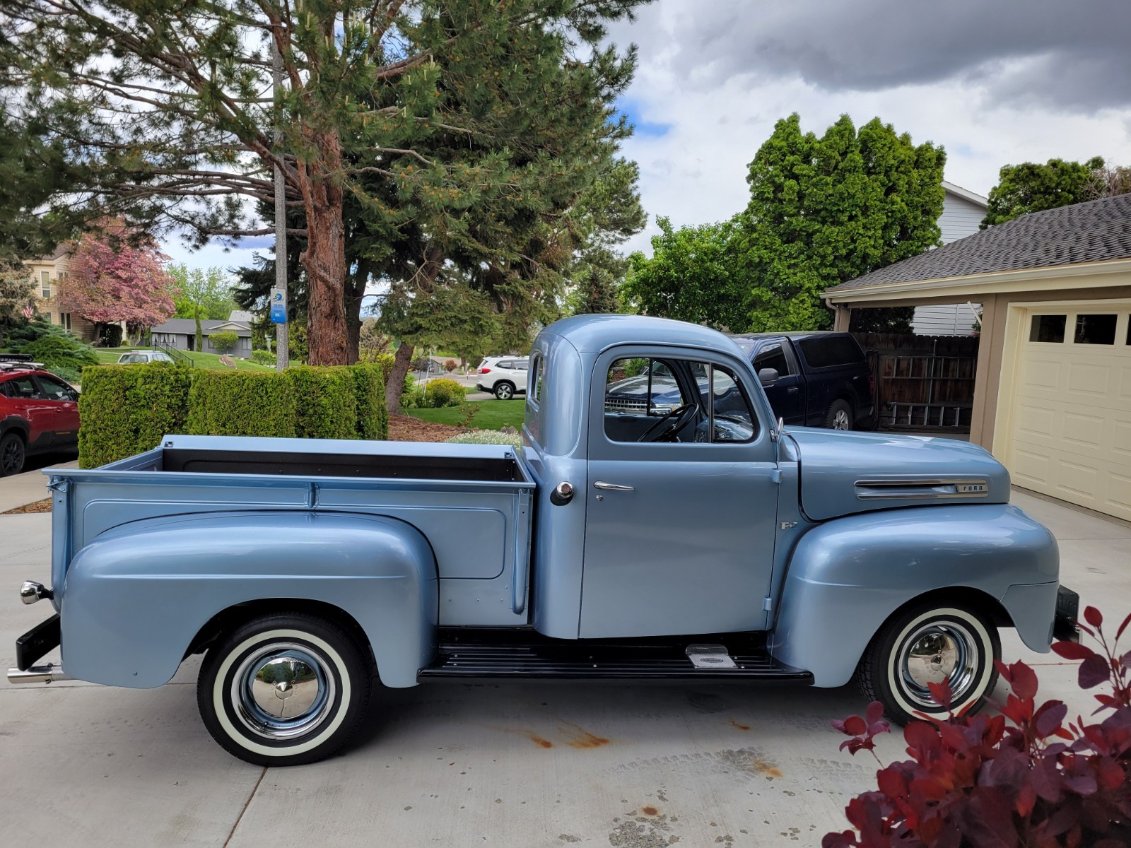 Ford-F1-1950-Standard-Cab-Pickup-4
