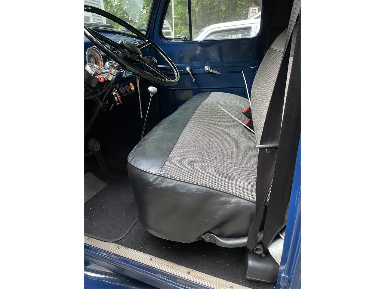 Ford-F1-1951-Ford-Blue-Black-and-blue-14