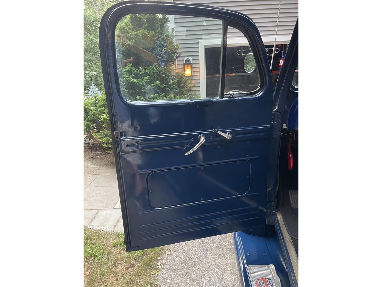 Ford-F1-1951-Ford-Blue-Black-and-blue-43