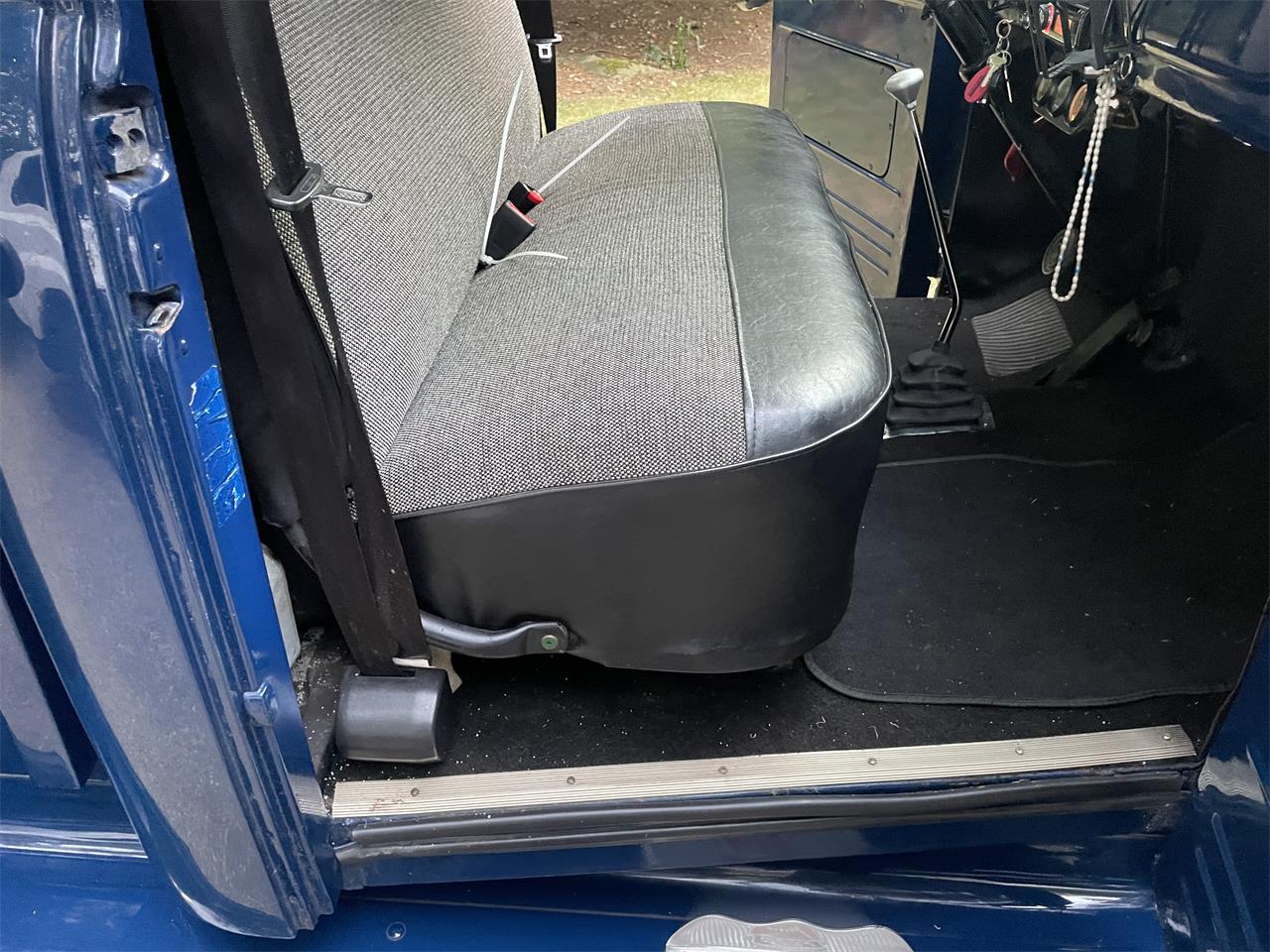 Ford-F1-1951-Ford-Blue-Black-and-blue-48