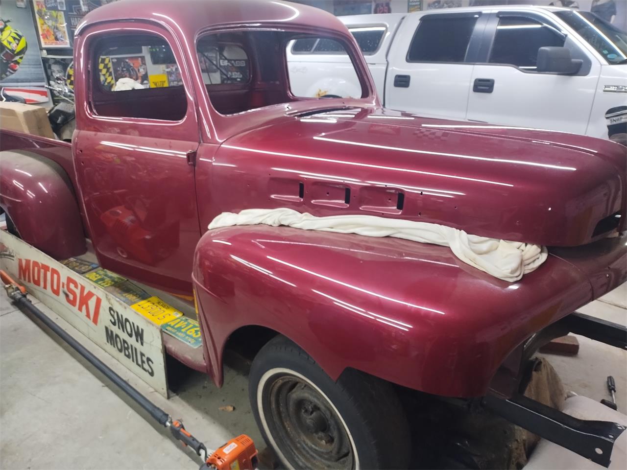 Ford-F1-1952-Red-None-2