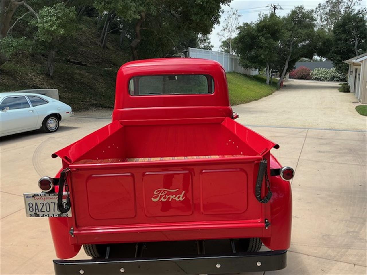 Ford-F1-1952-Torch-Red-Tan-6