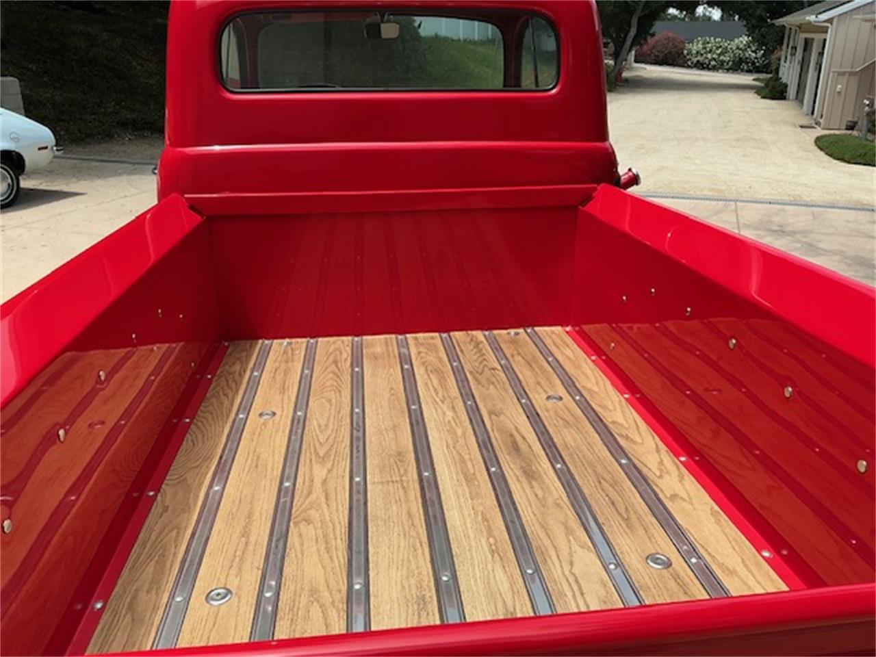 Ford-F1-1952-Torch-Red-Tan-7