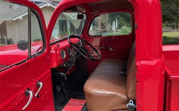 Ford-F1-1952-Torch-Red-Tan-8
