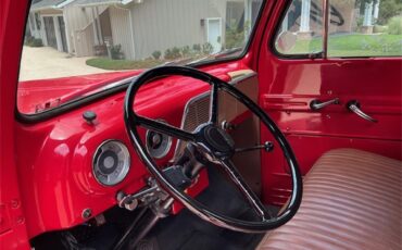 Ford-F1-1952-Torch-Red-Tan-9