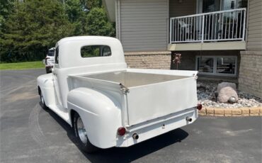 Ford-F1-pickup-1948-White-Blue-4