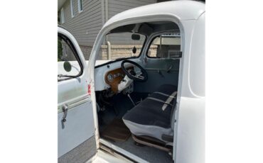 Ford-F1-pickup-1948-White-Blue-5