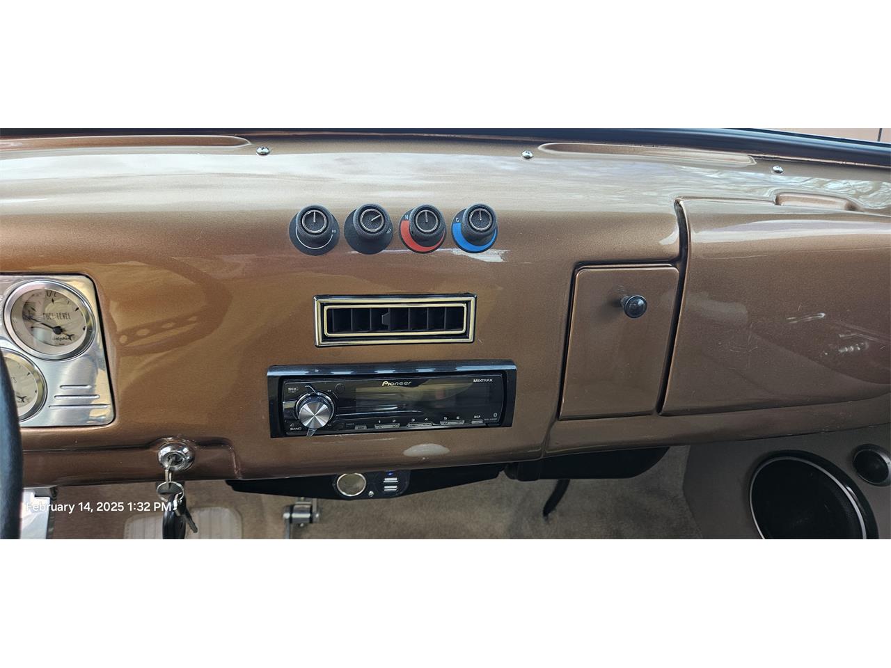 Ford-F1-pickup-1949-Range-Rover-Zanzibar-Grey-14