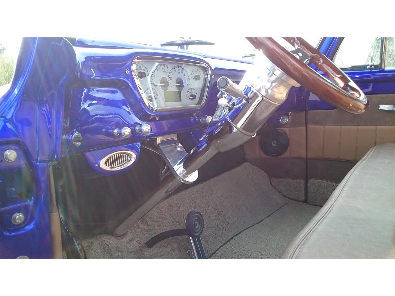 Ford-F100-1954-Blue-Tan-and-Brown-13