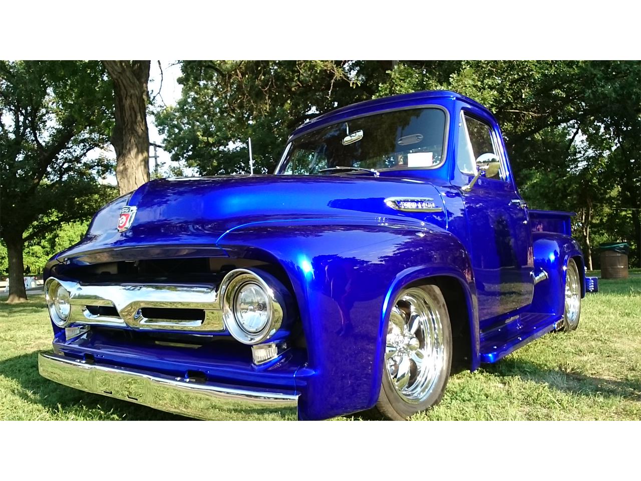 Ford-F100-1954-Blue-Tan-and-Brown-21